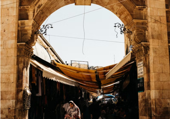 street with arch